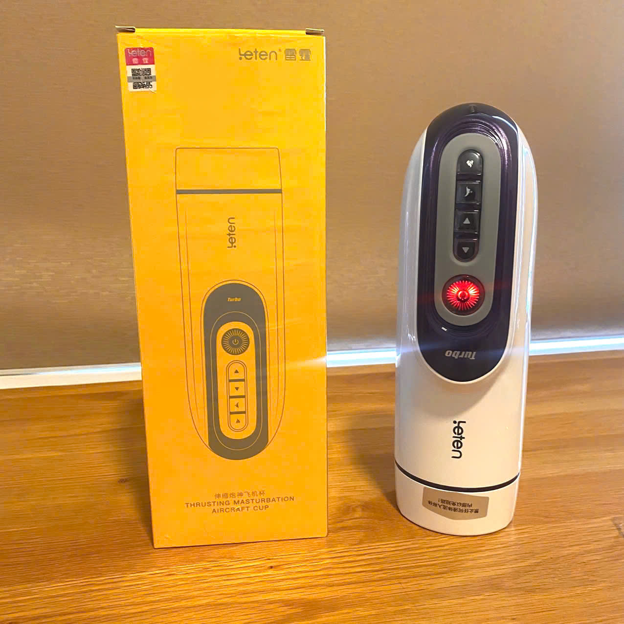 Âm đạo giả tự động Leten Turbo rung thụt 10 chế độ kết hợp rên tỏa nhiệt