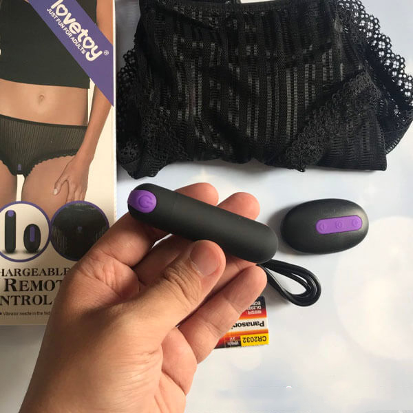 Trứng rung tình yêu Lovetoy JOY gắn quần lót massage vùng kín cho phụ nữ