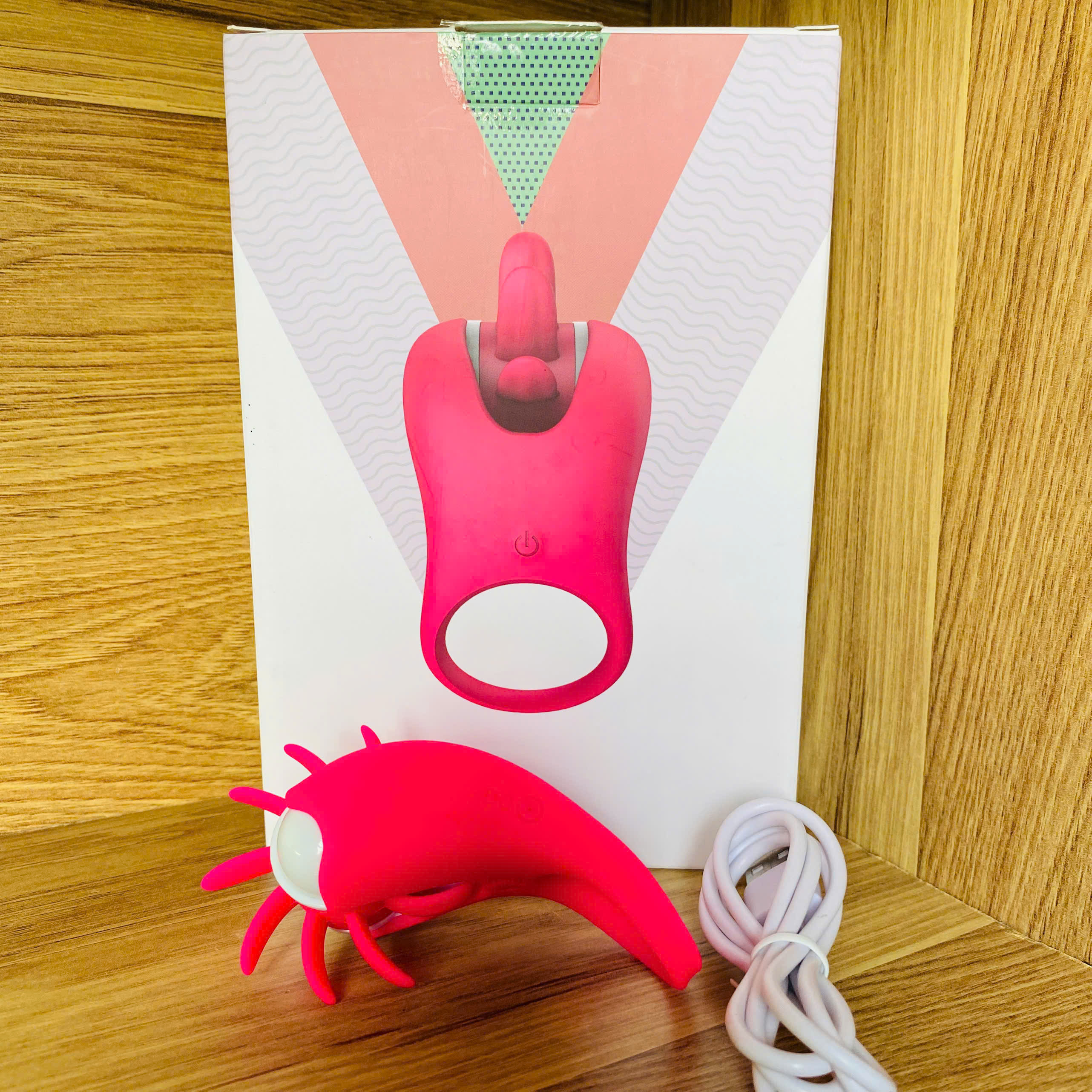 Vòng rung lưỡi liếm xoay LafyHo kích thích tình ái cho cả 2